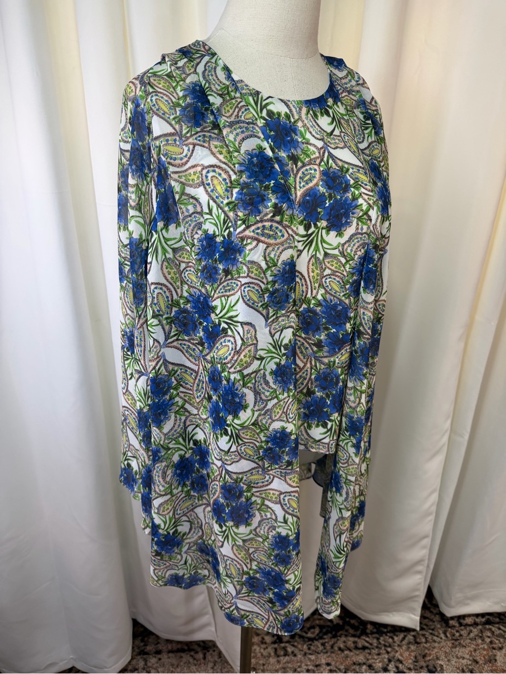 NWT Badgley Mischka Women’s Sleeveless Blouse w/ Capelet in Blue Floral Multi XS - Picture 15 of 16